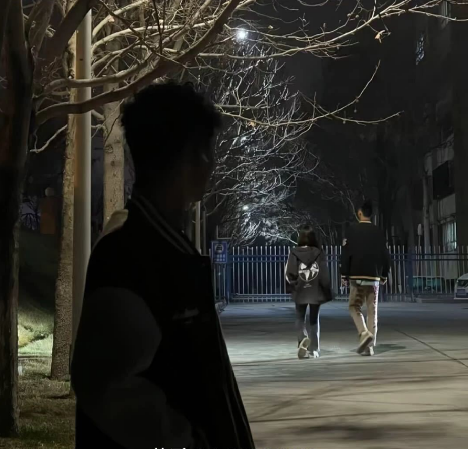 冰荷的头像-棉花糖会员站